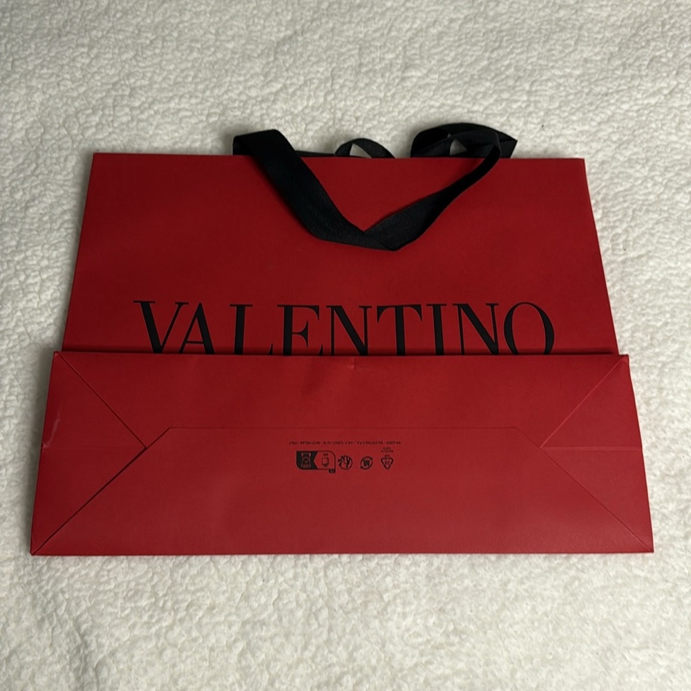 Valentino Red Luxury Shopping Bag - Picture 7 of 7